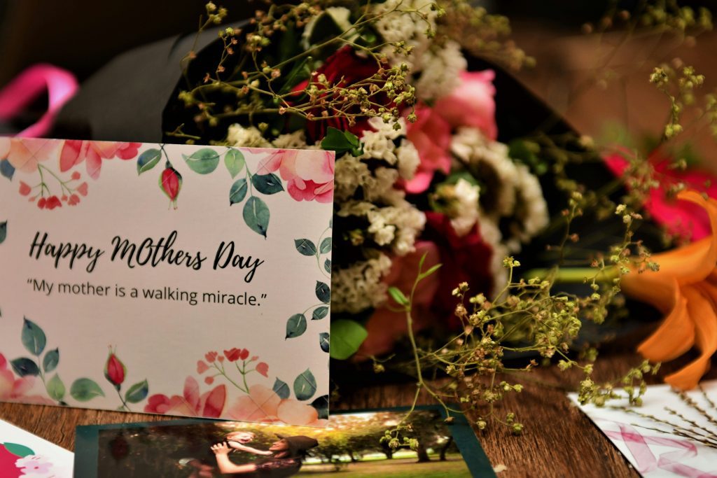 ijaz-rafi-xLA0XpFpe0U-unsplash 2025母親節禮物推薦水天堂療程 mother's day gift